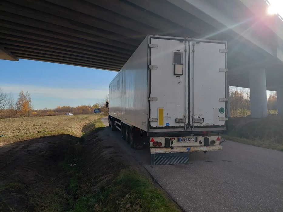 Schmitz Cargobull SKO 24 L  Możliwość sprzedaży zabudowy