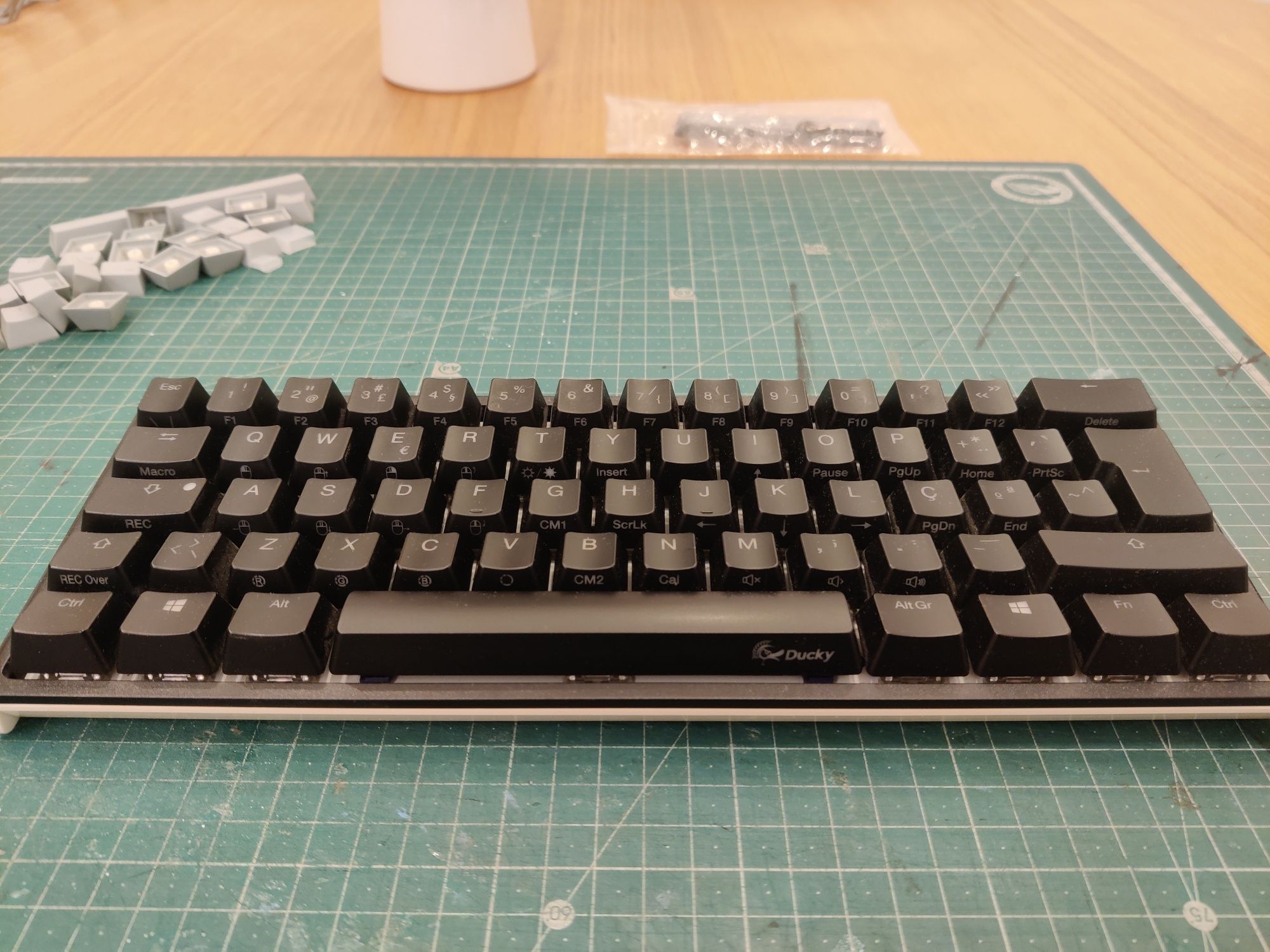 Teclado mecânico ducky mini 2