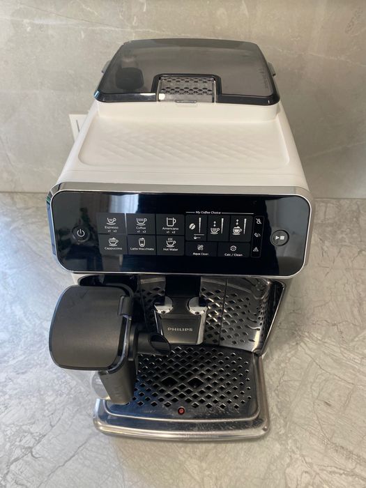 Кавомашина Philips EP 3243 LatteGo