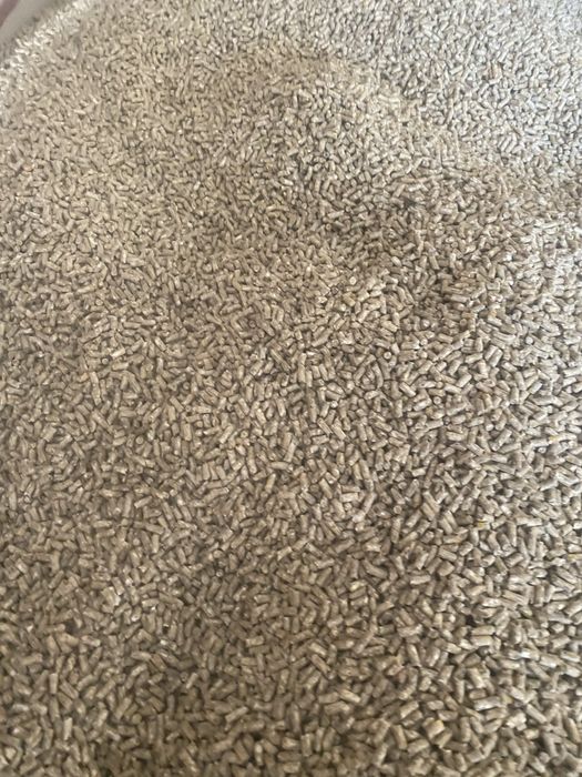 Корм для курей куріт фасовка 10/25 кг послуга гранулятора