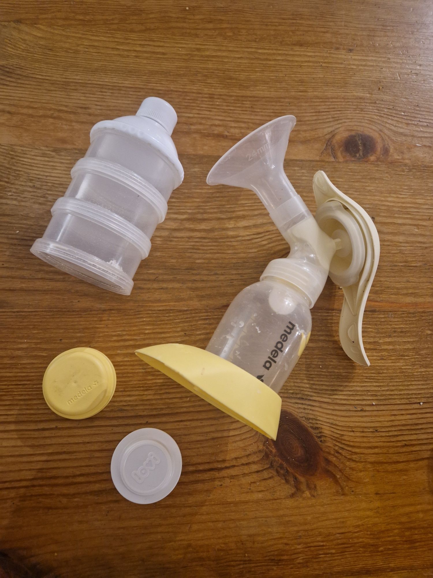 Medela laktator plus plus praktyczny pojemnik na mleko