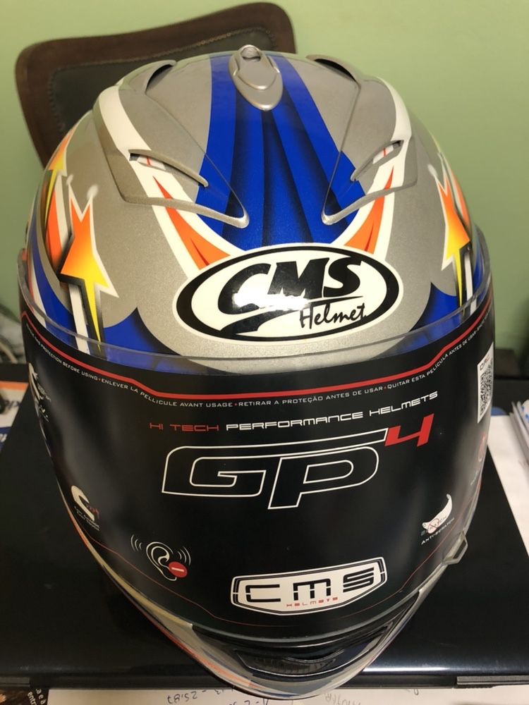 Capacete CMS GP4