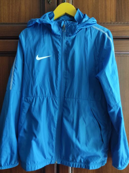 Вітровка Nike JR Dry Park 18 Rain Jacket оригінал, розмір M 137-147 см