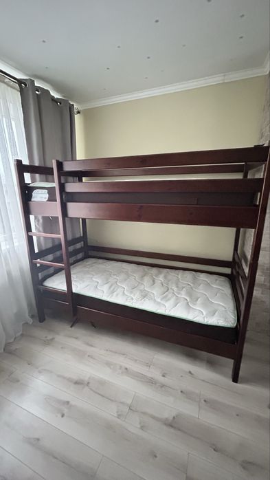 Двоярусне ліжко трансформер