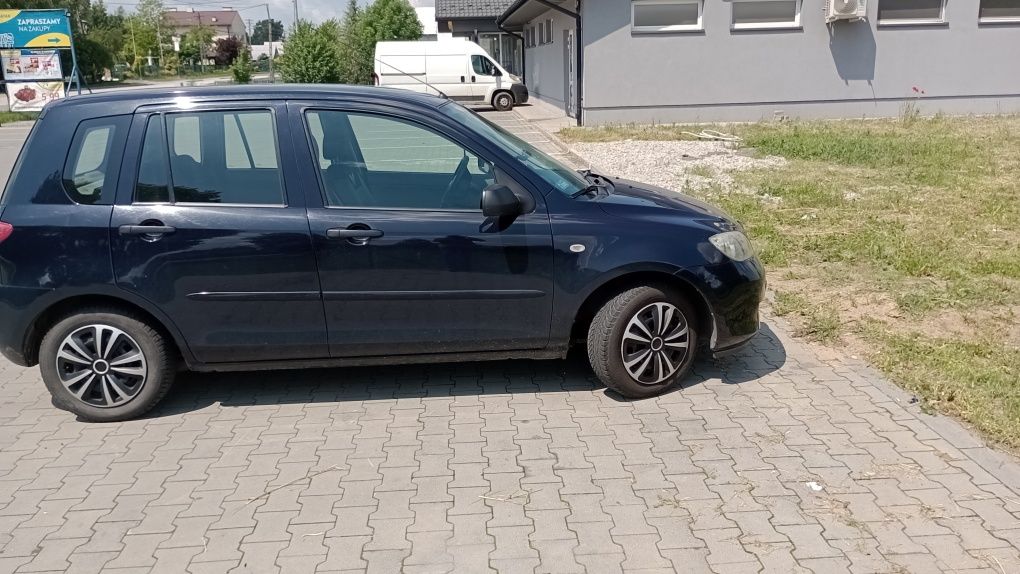 Sprzedam mazda 2