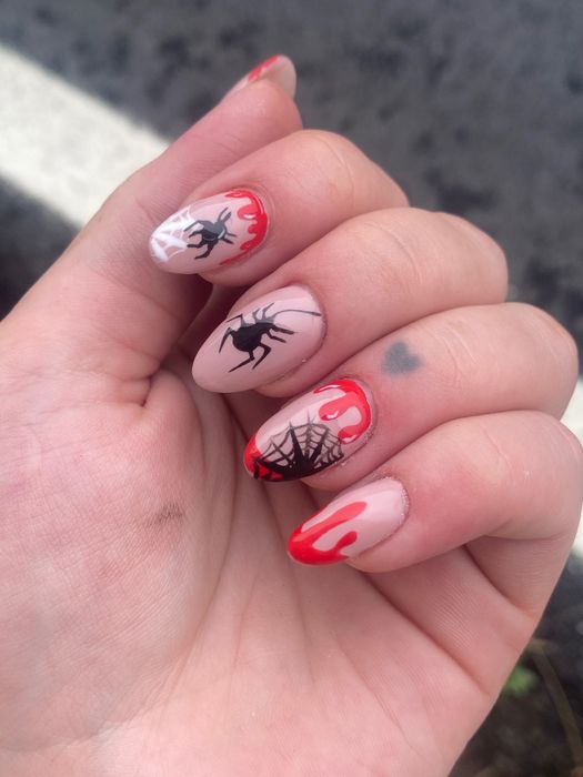 Unhas de Gel e outros serviços