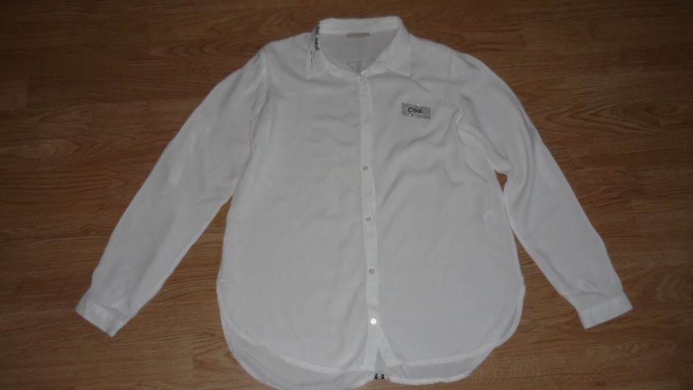 Рубашка молочного цвета с надписями и стразами для девочки Unsea(Турц