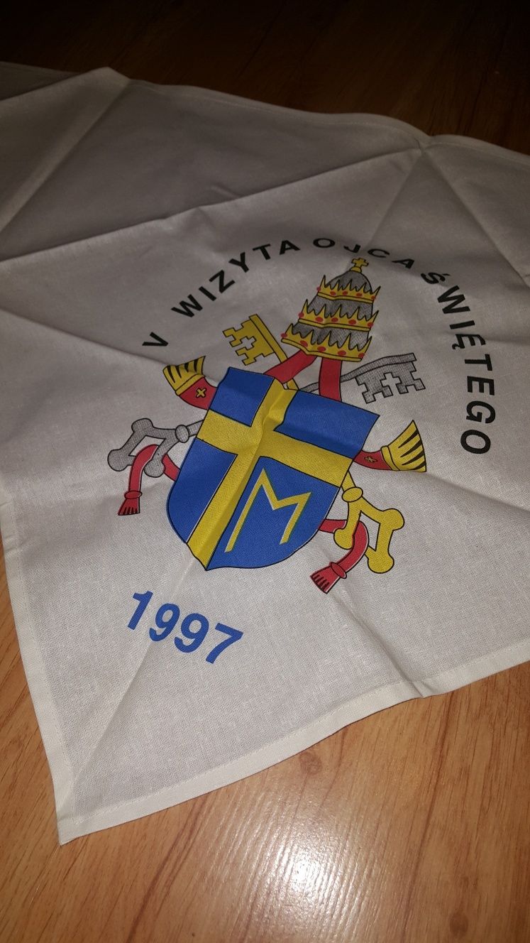 Stara chusta z wizyty Jana Pawła II w Polsce 1997