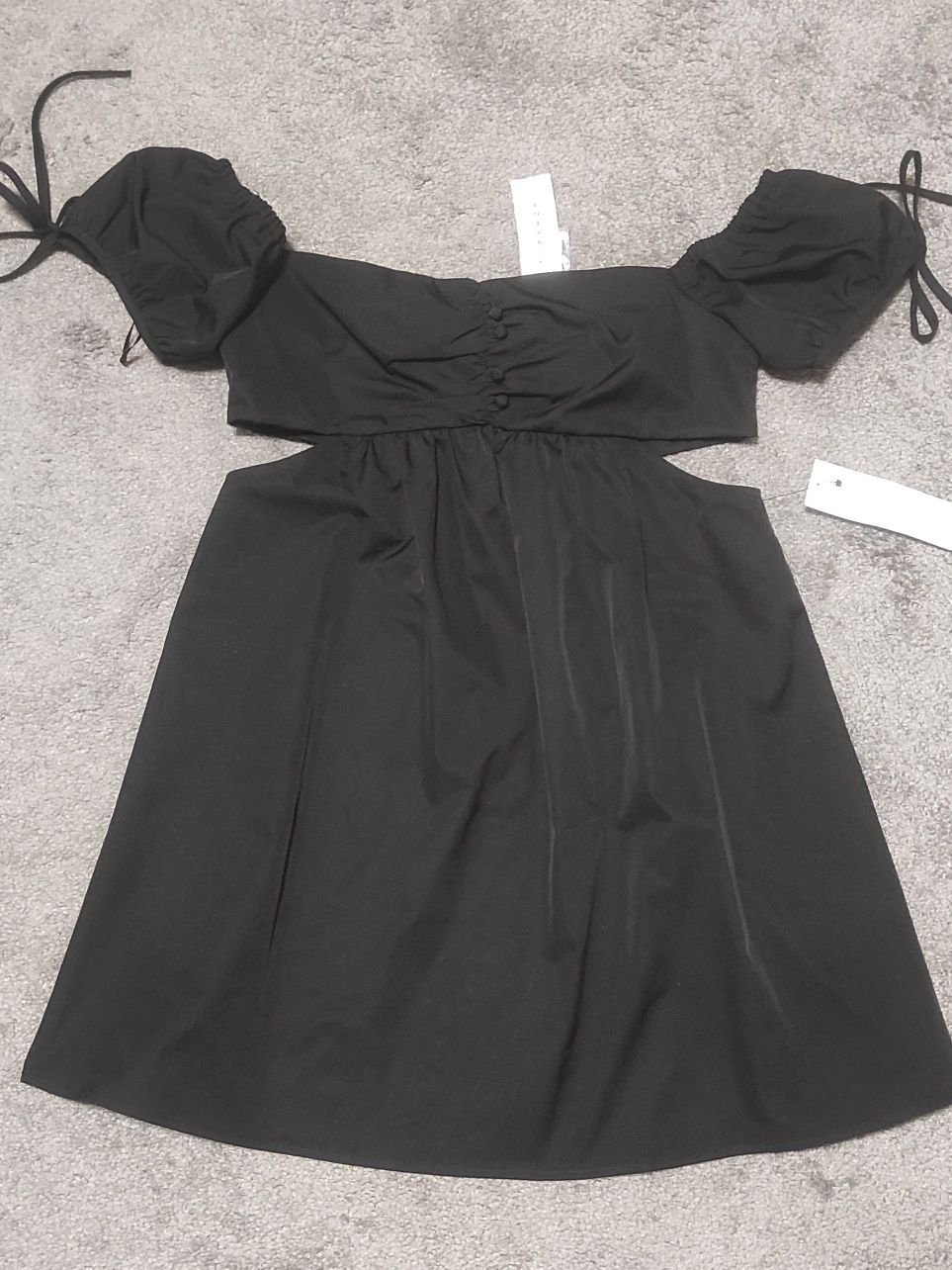 Платье с открытыми плечами TOPSHOP