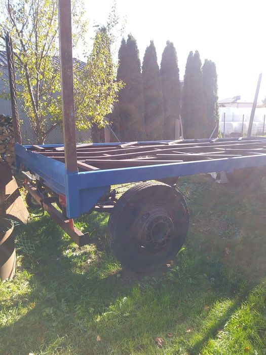 Przyczepa do bel słomy siana drewna laweta