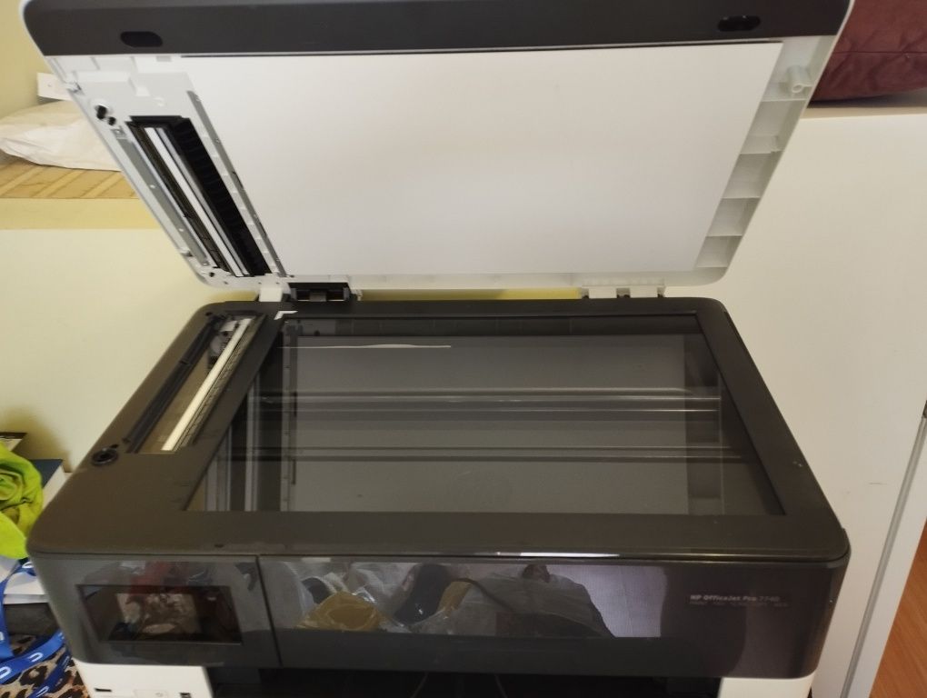 Принтер струйний кольоровий Hp office jet pro7740