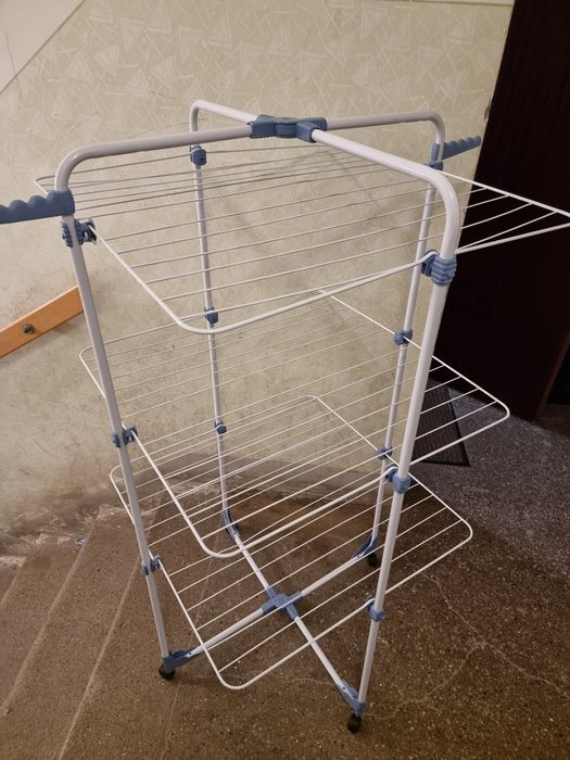 Сушка  для білизни на колесах
