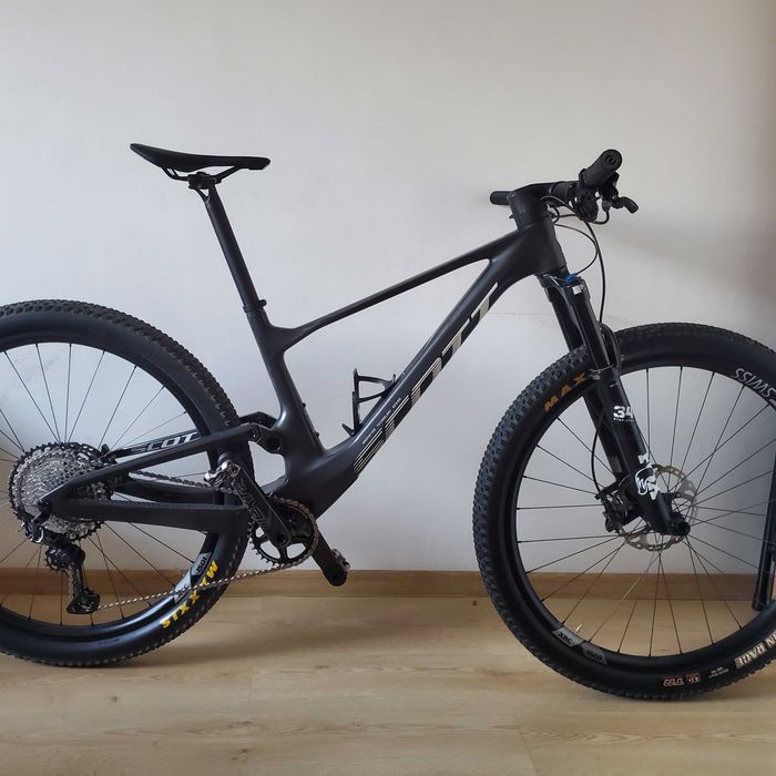 SCOTT SPARK RC TEAM na kołach DT SWISS XRC 1501 rozm. M