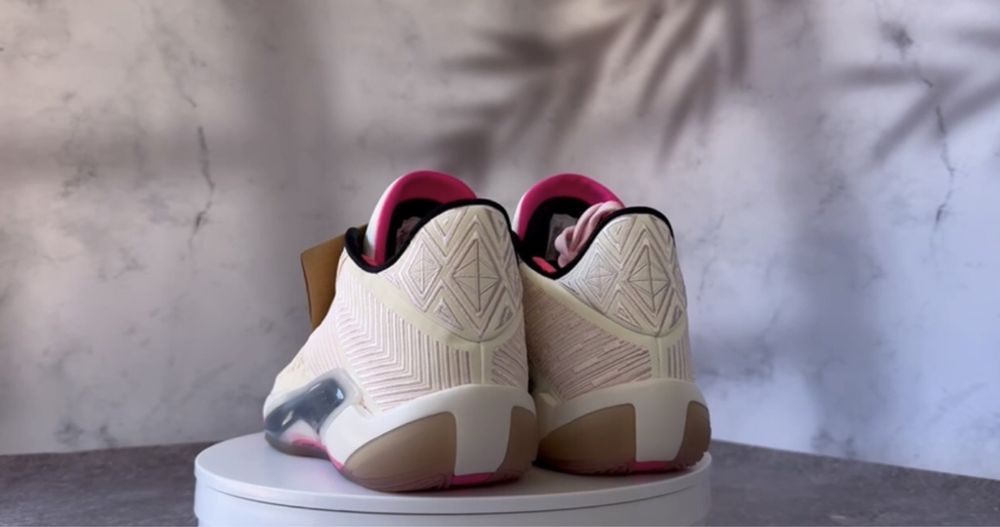 Є Розміри Air Jordan XXXVIII Low FD2326-100