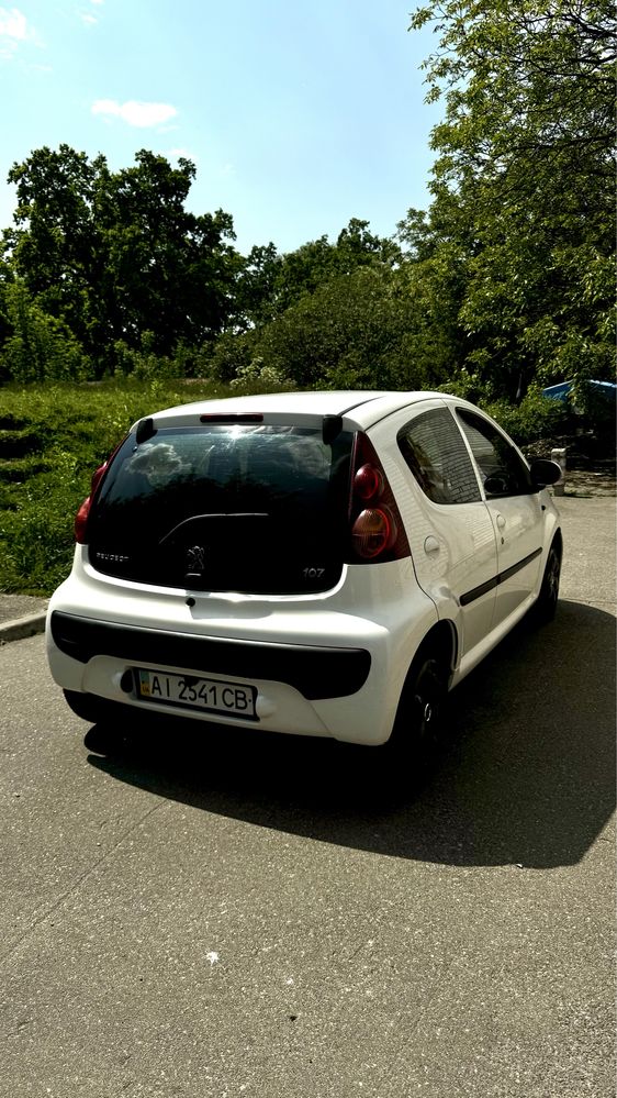 Peugeout 107 2012