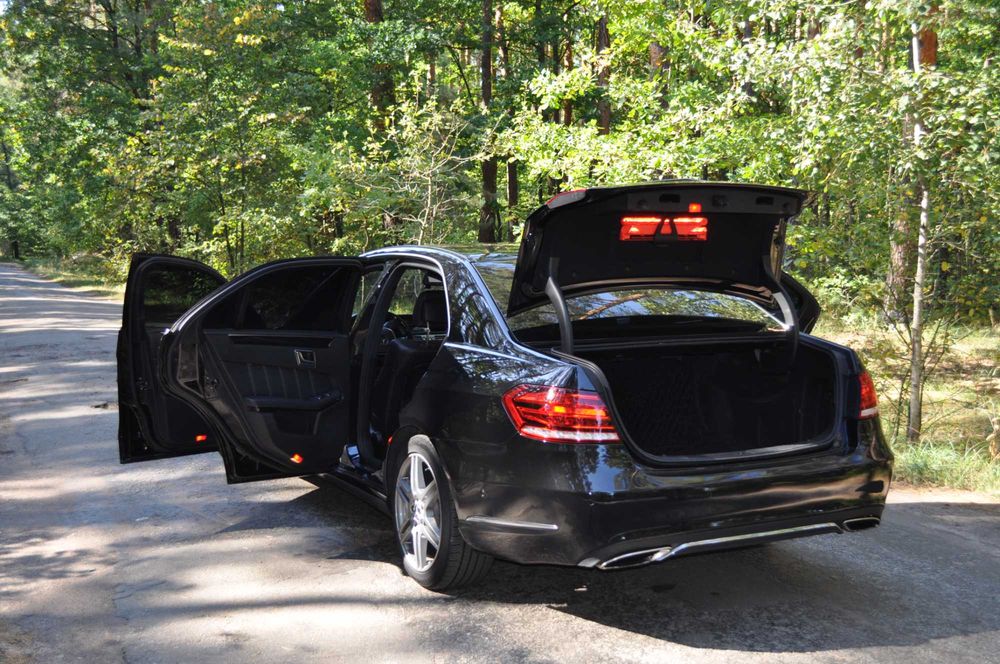 Mercedes-Benz E-Class W212 E220