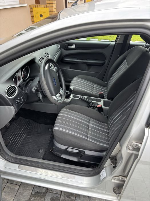 Ford Focus 1.8 FF Silver X
