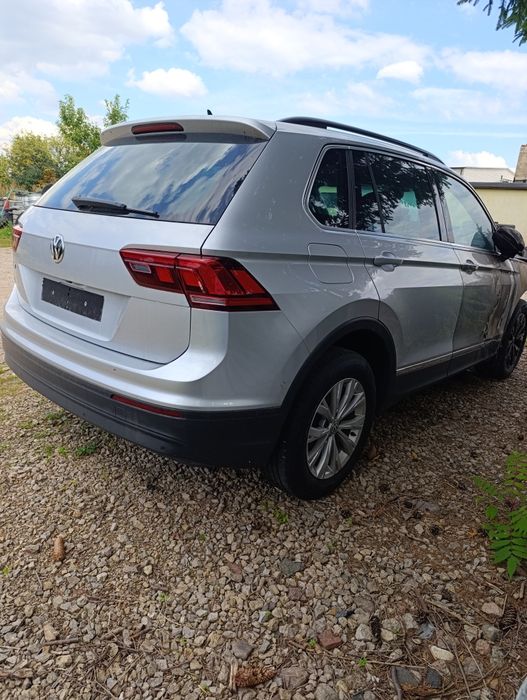 VW Tiguan 2.0 diesel,150 koni,automat,el.hak,kamera