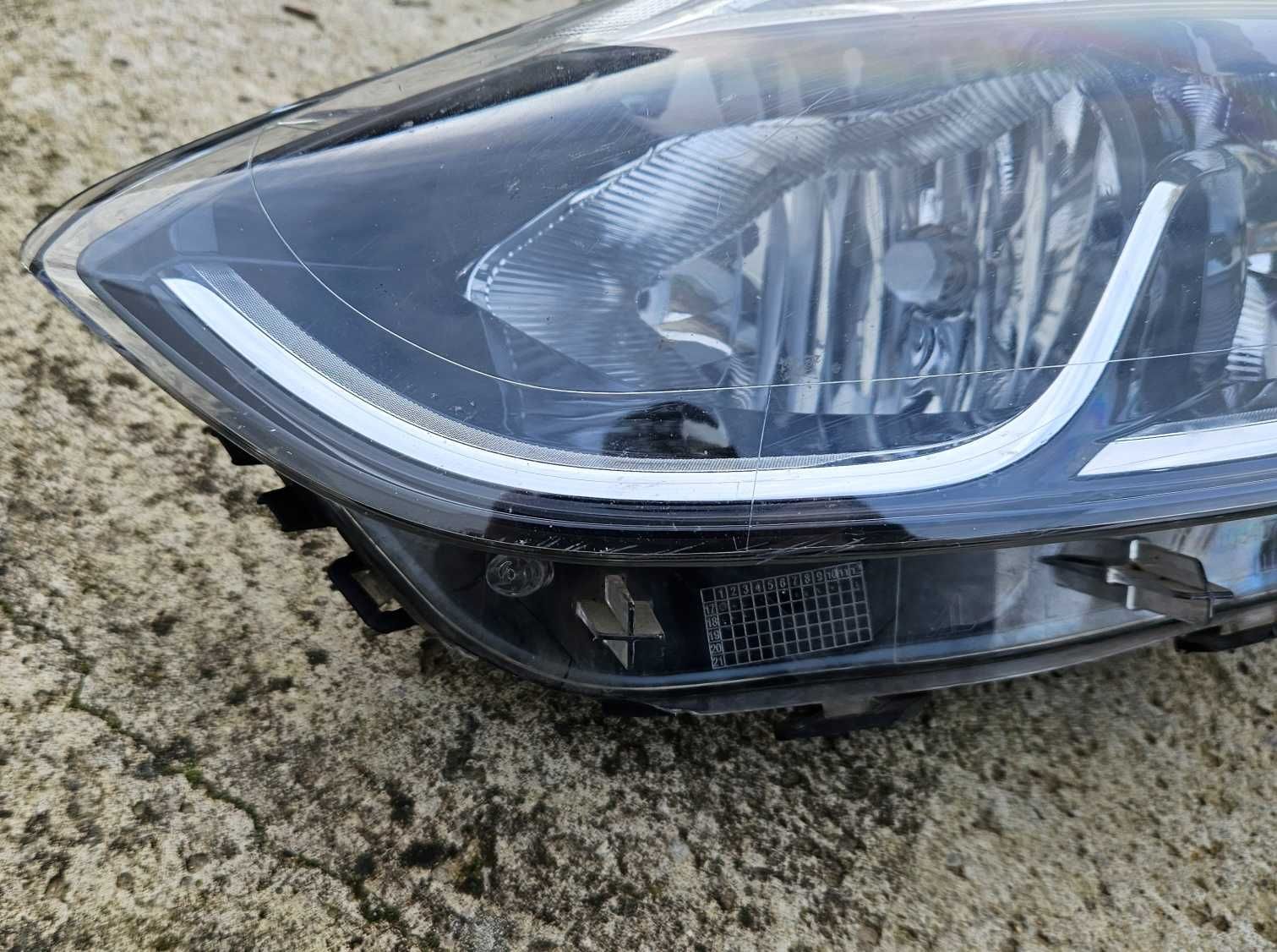 Lampa przód do Renauld Clio 4