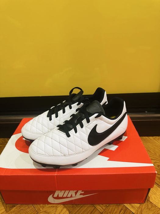 Бутсы Nike Majestry размер 36,5
