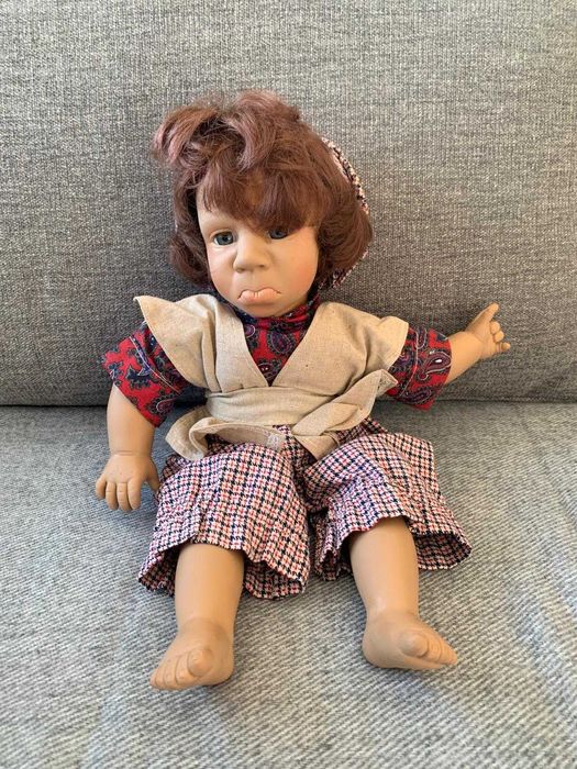 Kolekcjonerska, realistyczna lalka SIMBA TOYS