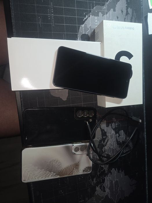 Samsung   s21 fe