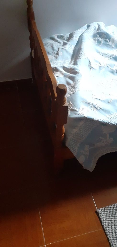 Cama de solteiro