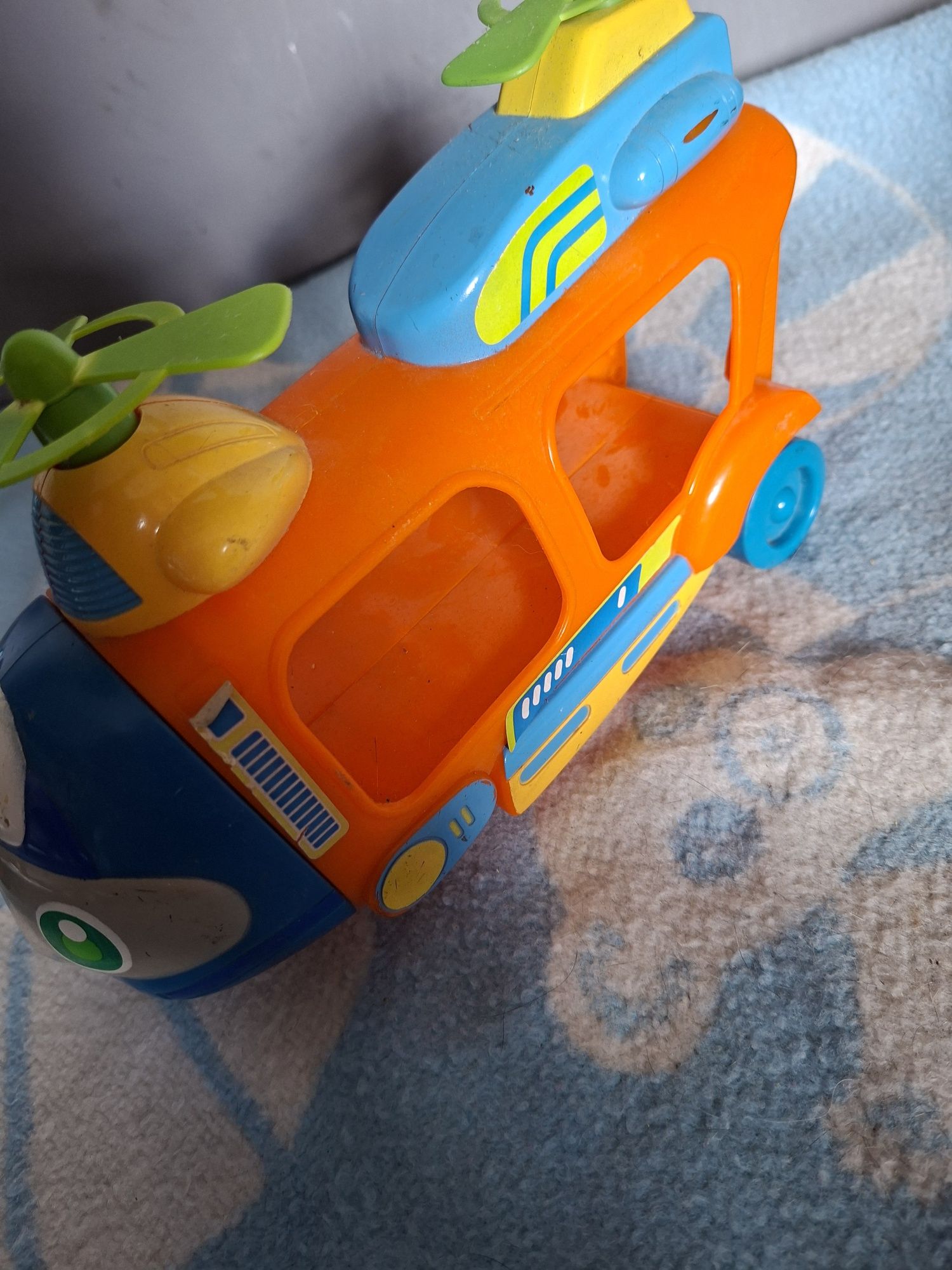 Helikopter 18+m brak autek
