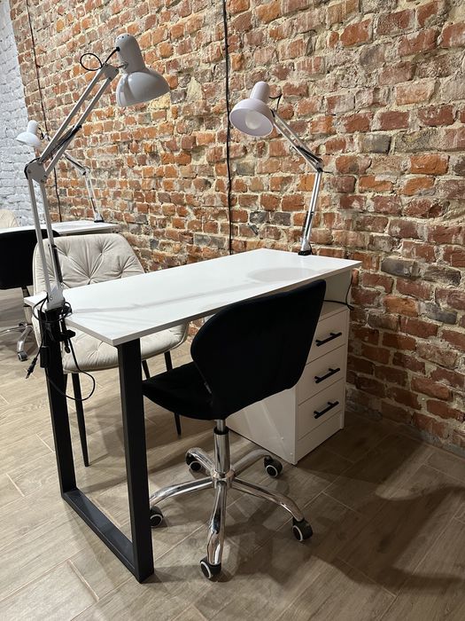 Оренда місця майстра манікюра