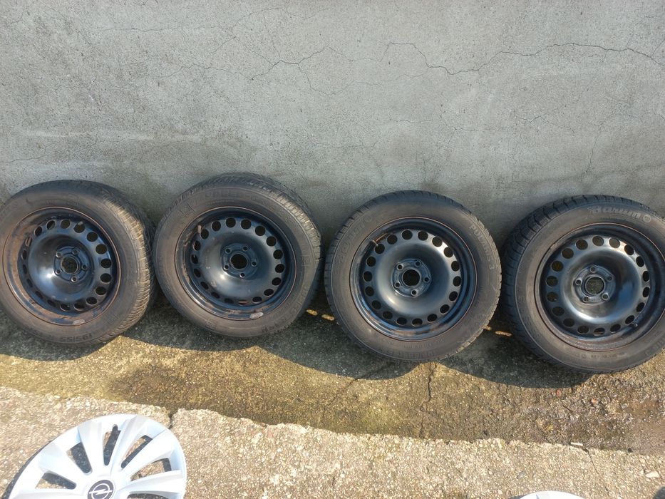 Koła zimowe felgi opel astra 195/55R15 6Jx15 ET37 5x105