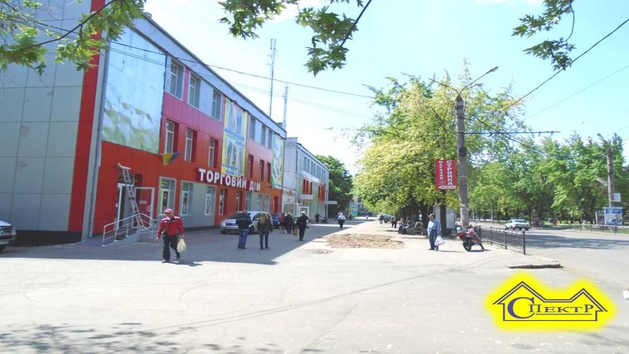 59кв.м. червона лінія 44квартал навпроти Варус та зупинка