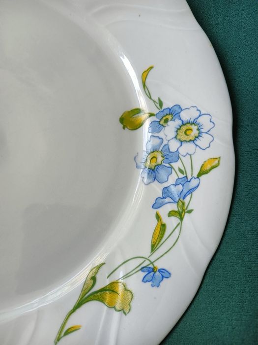 Talerz Porcelana Książ w kwiaty