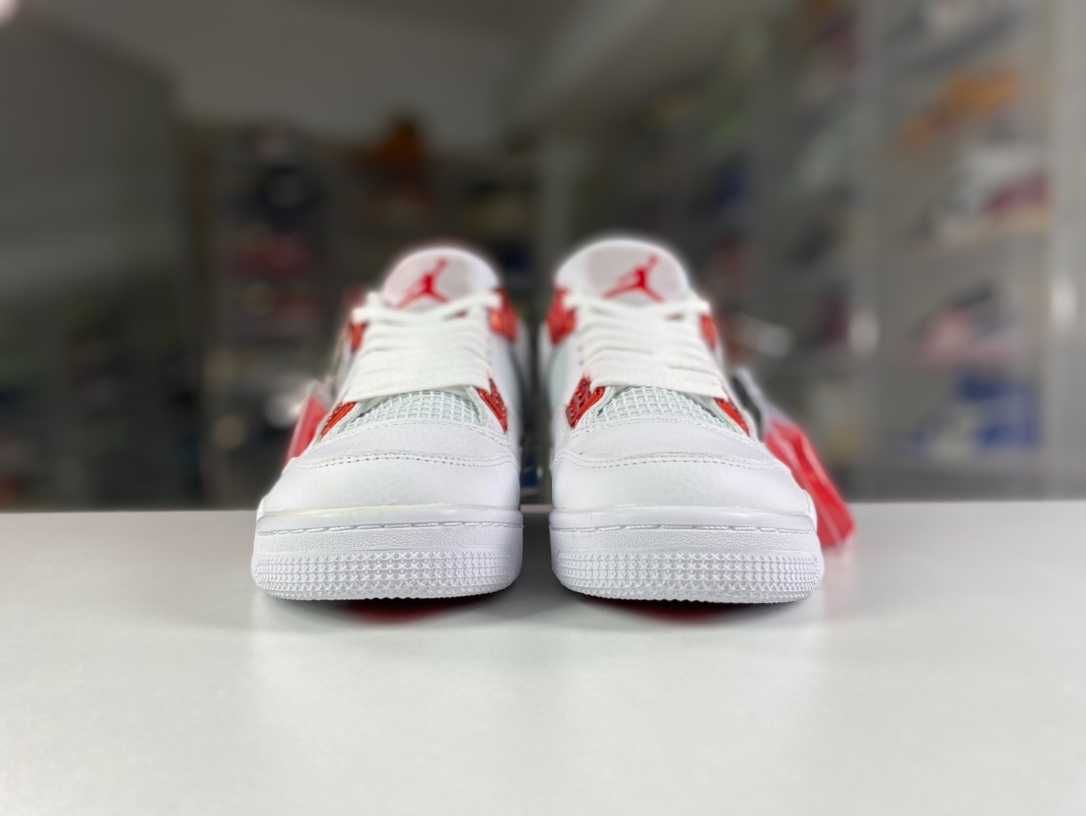 Air Jordan 4 Metallic Red