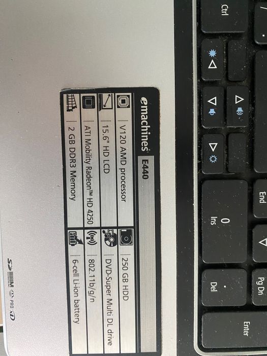 Ноутбук Emachines e440