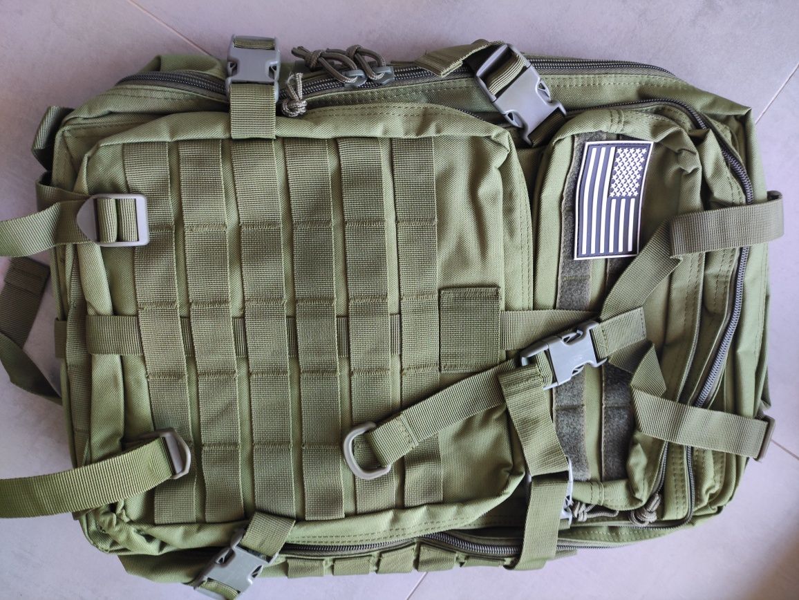 Mochila tática tipo militar grande 50 litros