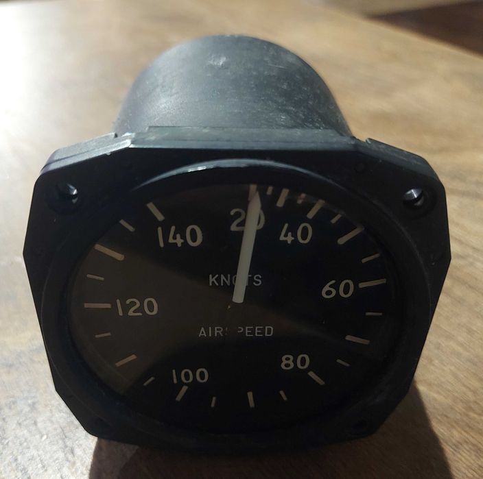 Predkosciomierz  motolotnia samolot ul wiatrakowiec i inne 140 knot