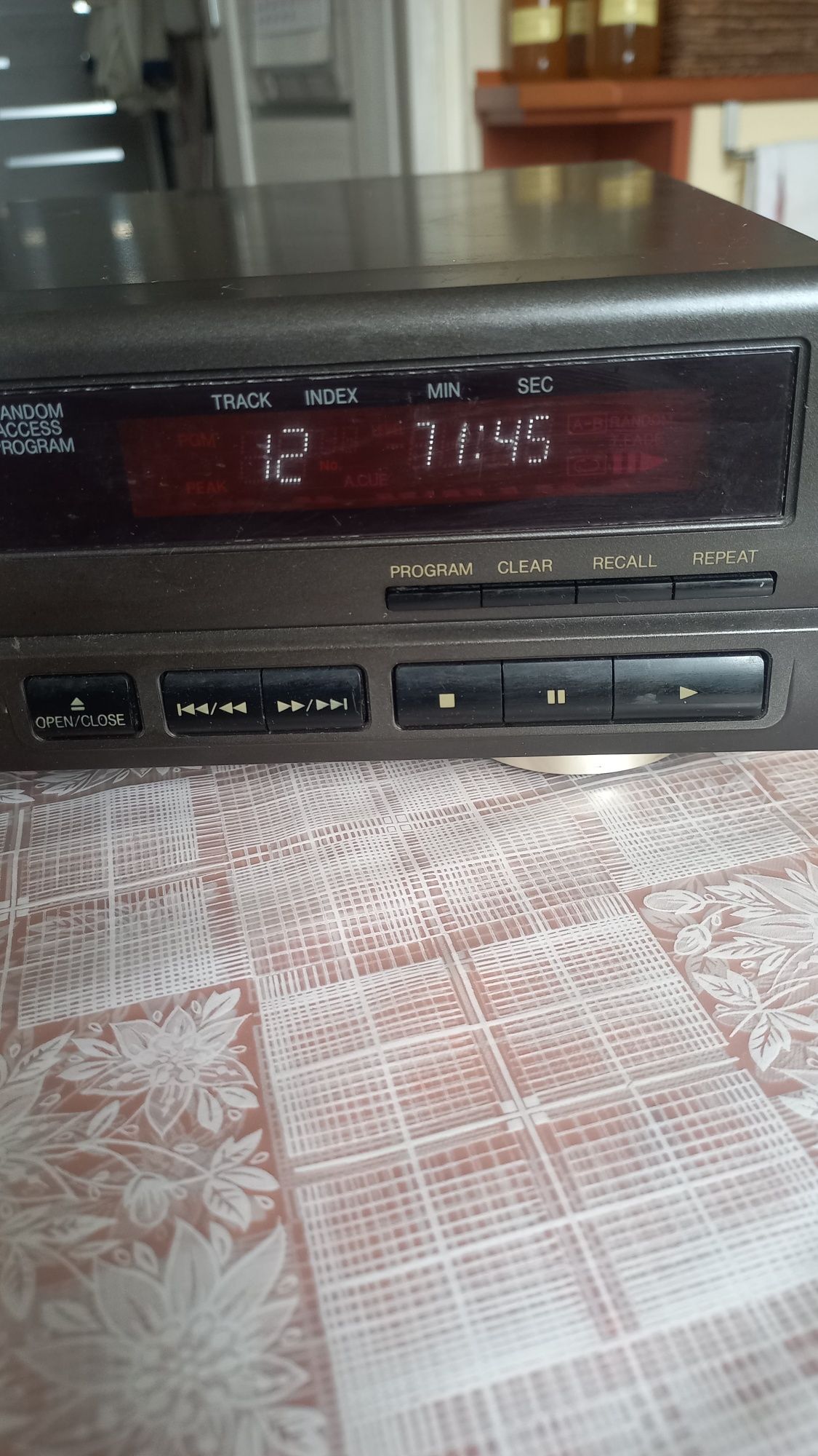 Odwarzacz CD Technics SL-PG380A