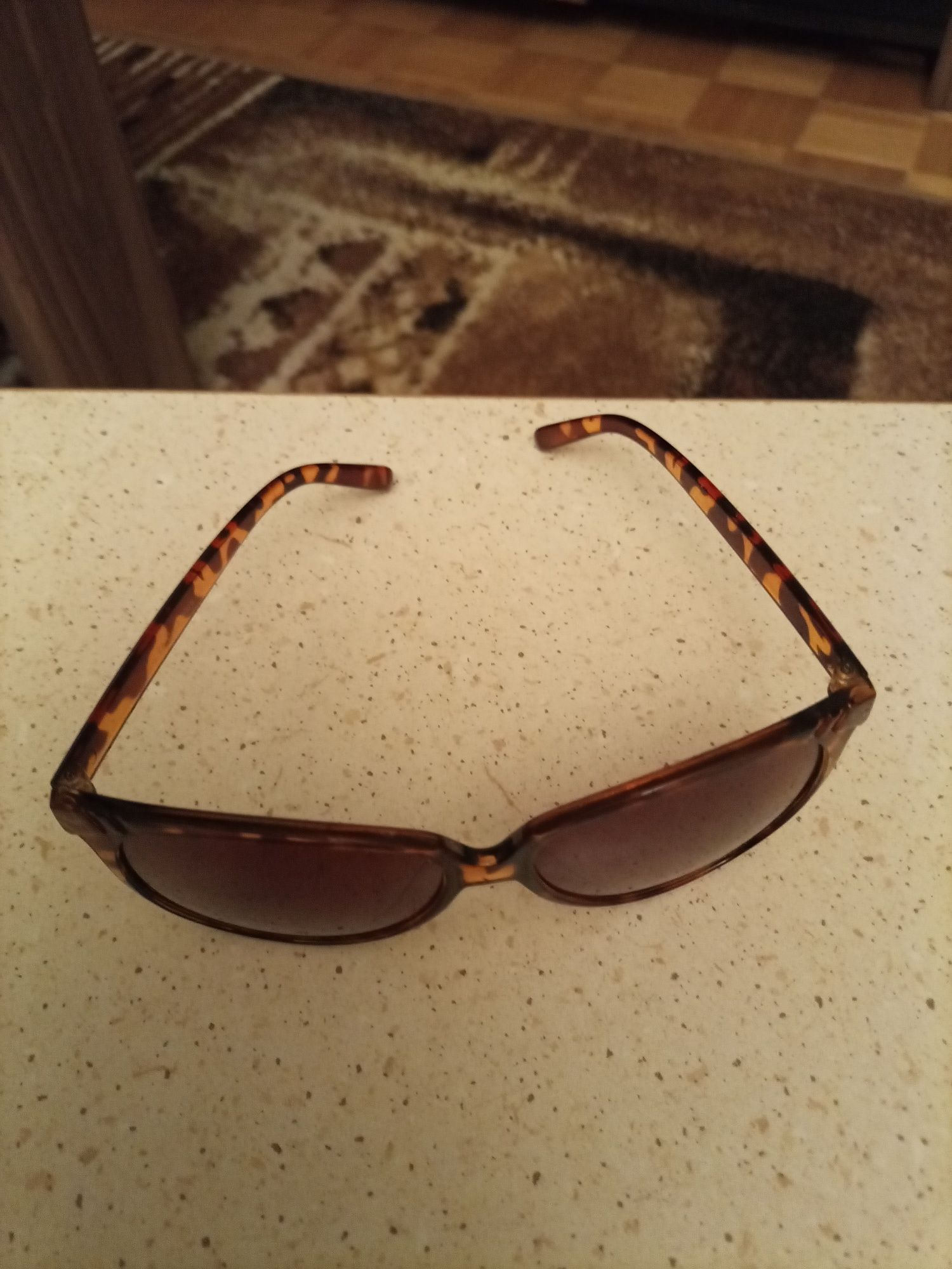 Damske okulary przeciwsłoneczne Cat. 100%UV.
