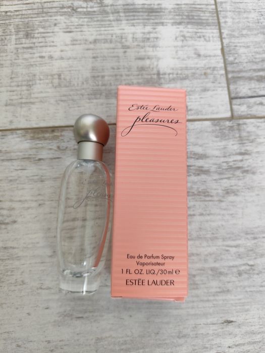 Парфумована вода Estee Lauder Pleasures
