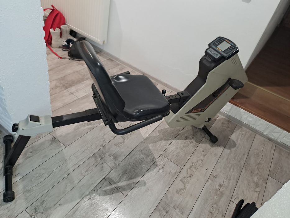 Rower stacjonarny poziomy