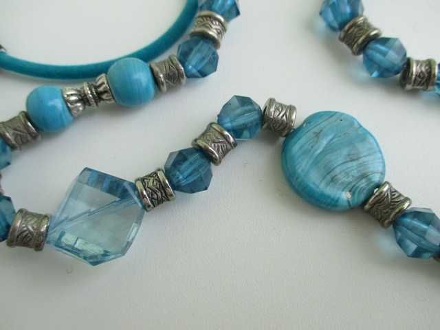 Colar Azul em Bijuteria