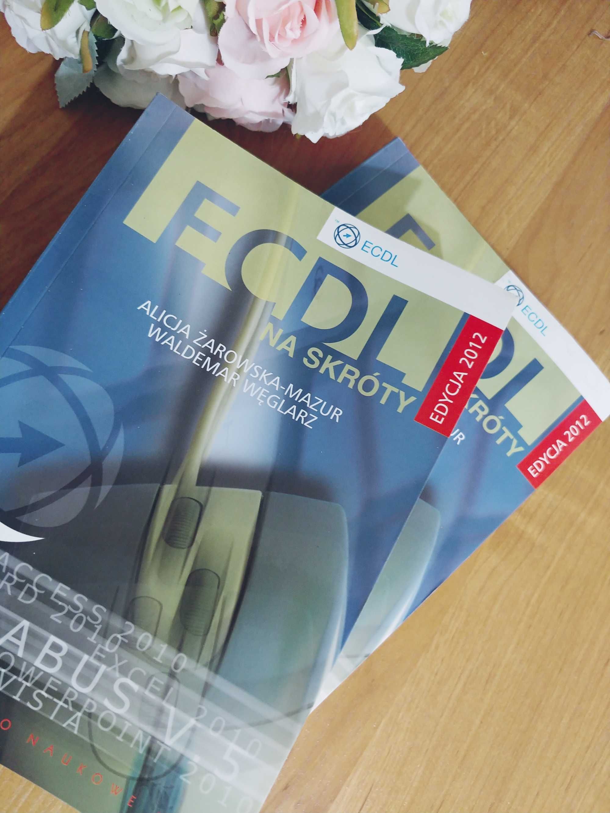 Książka ECDL na skróty, edycja 2012, z płytą CD, 2 sztuki