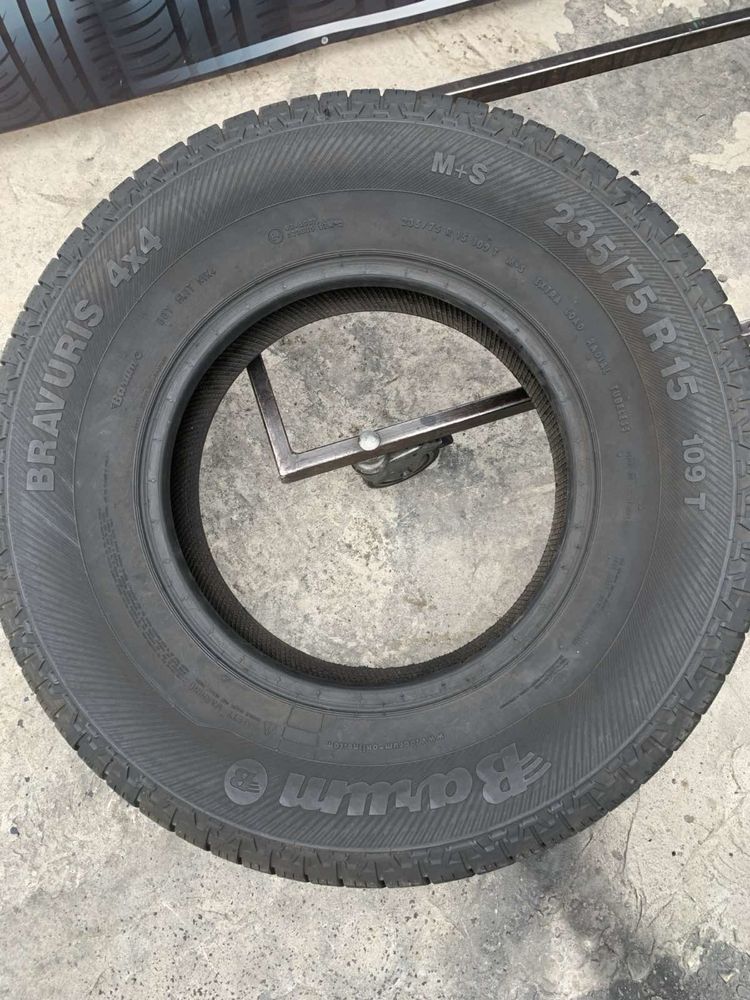 Шини 235/75 R15 пара Barum 7мм, всесезон