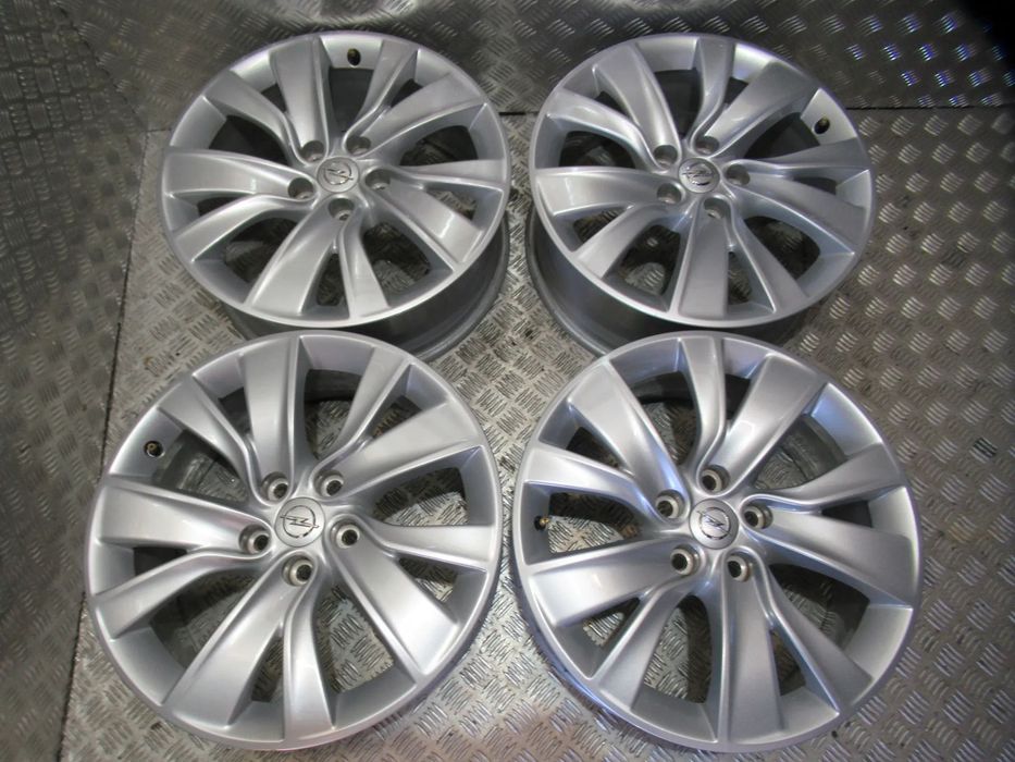 Felgi Opel Insignia B Astra J Zafira C 7,5Jx18 et41 5x115 JAK NOWE