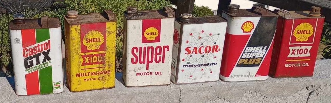 Caixas antigas variadas