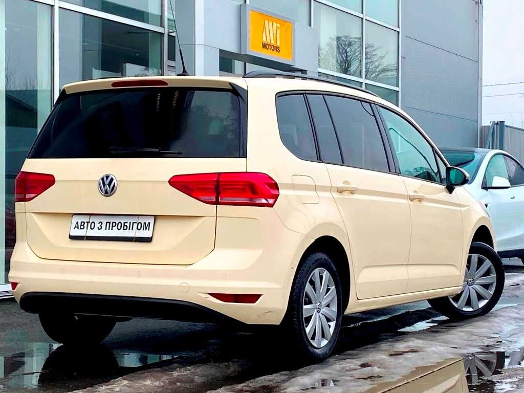 Volkswagen Touran 2017 2.0D AT