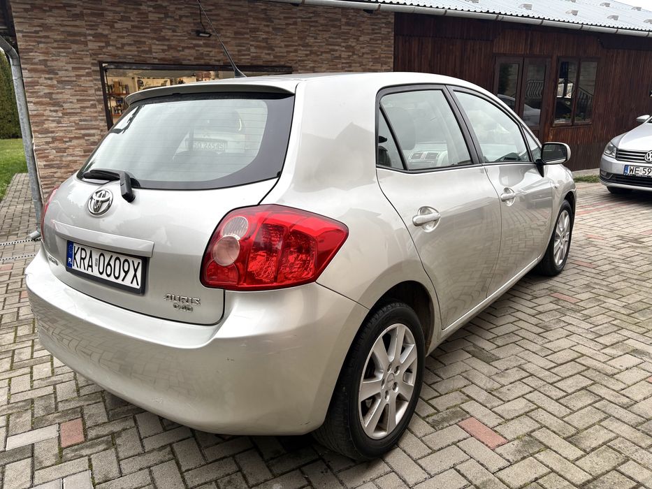 Toyota Auris 1.4 D4D 90 KM