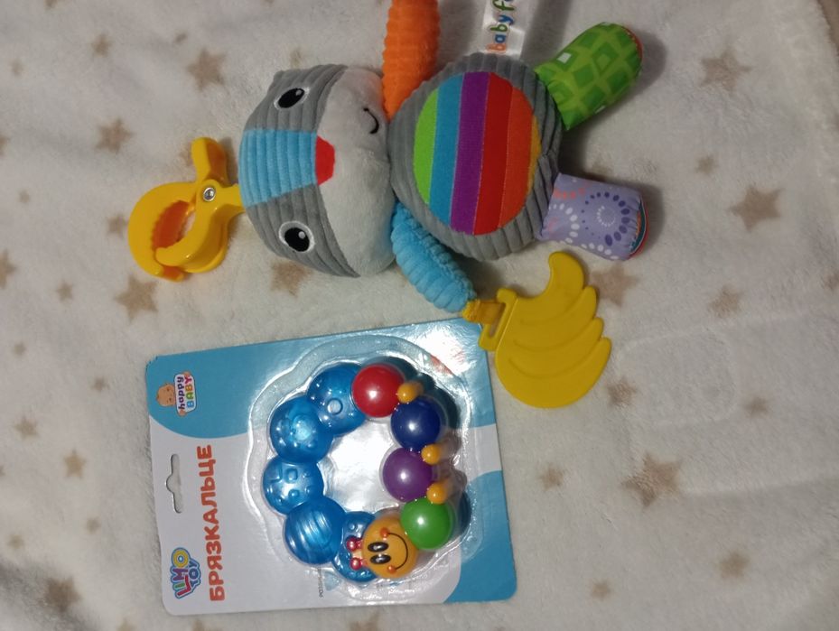 Брязкальця дитячі