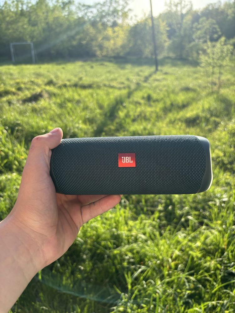 Продам JBL flip 5