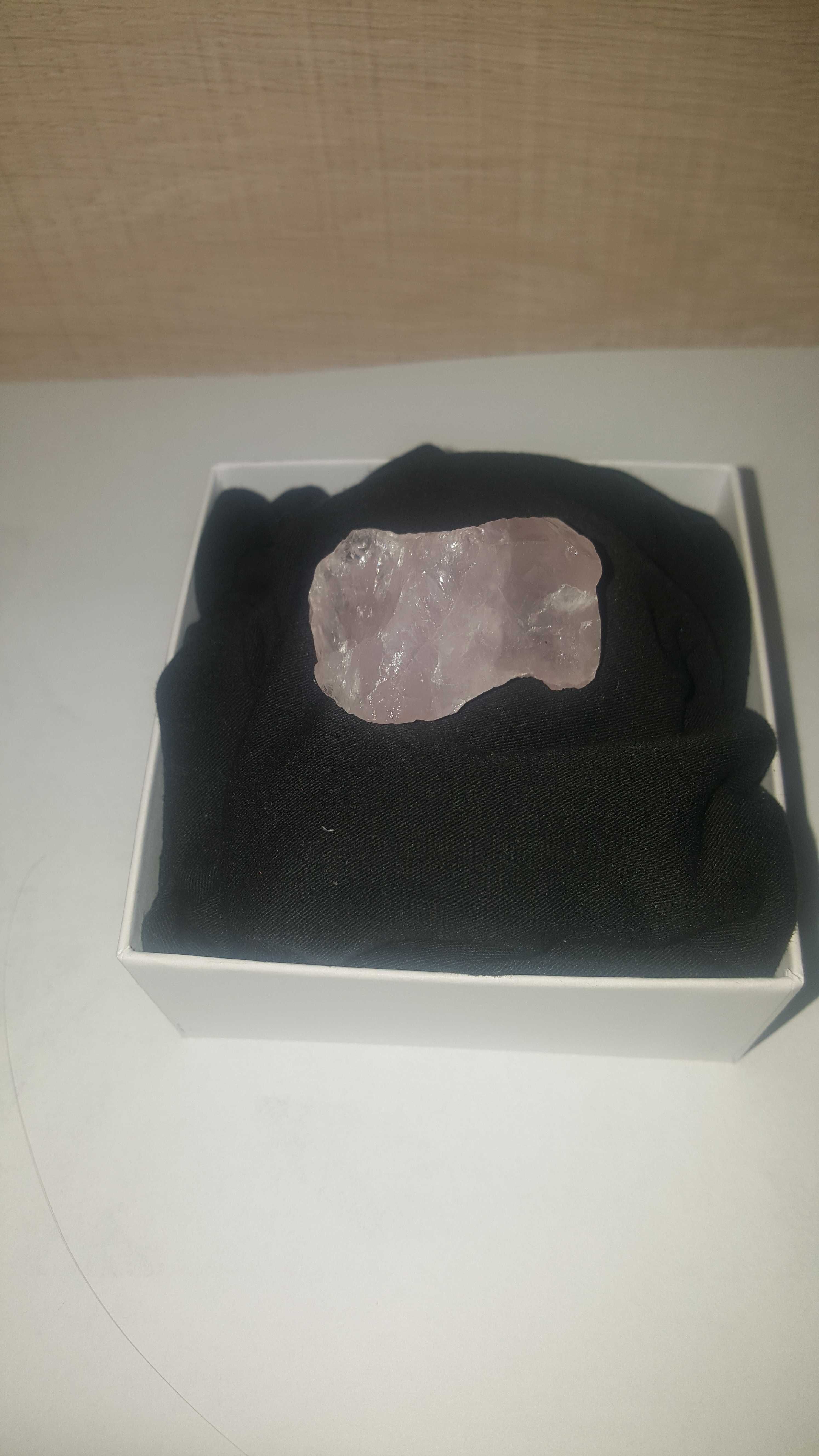 Kamień szlachetny Minerał kwarc różowy